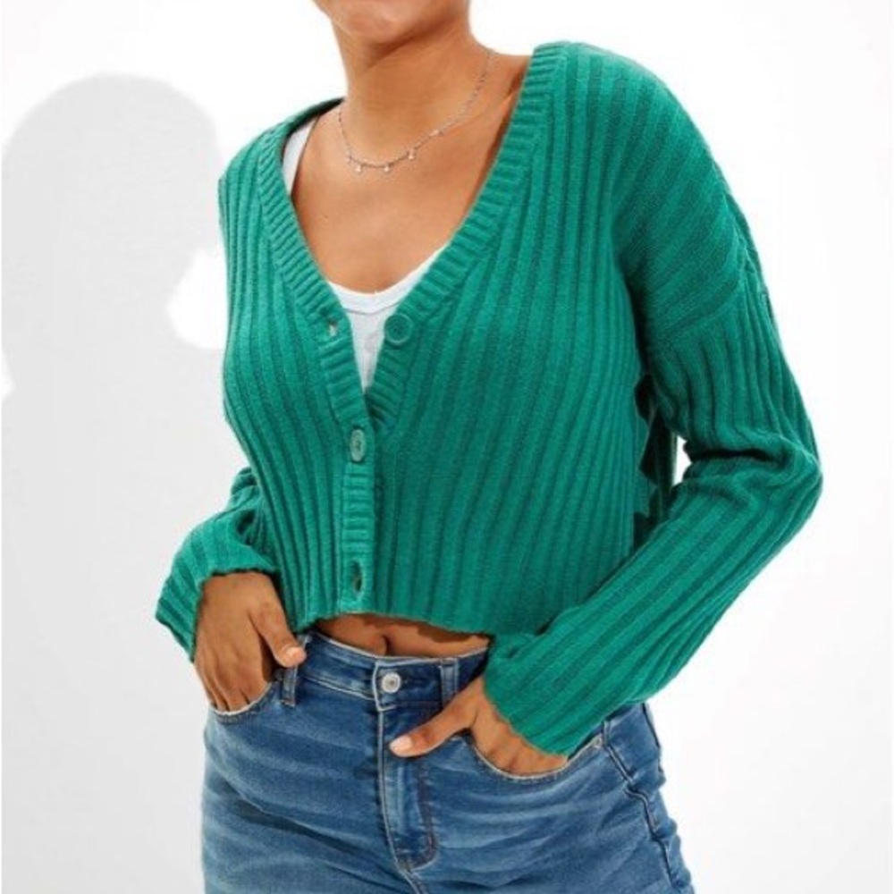 American Eagle Oversized Green Cropped Button-Up Cardigan Size Small